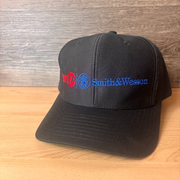 Smith and Wesson Hat Cap Snapback Black Outdoors - Picture 4 of 9